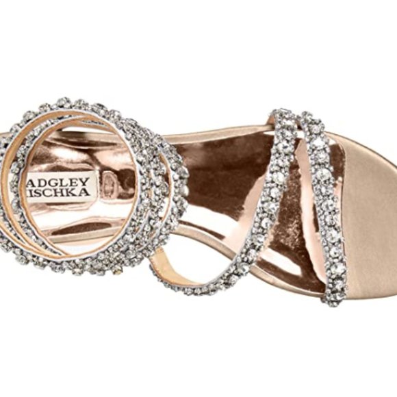 Women's flat sandals with diamonds
